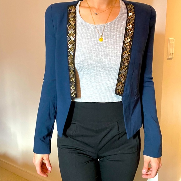 STATEMENT BCBGMAXAZRIA BLAZER XS - Picture 2 of 6